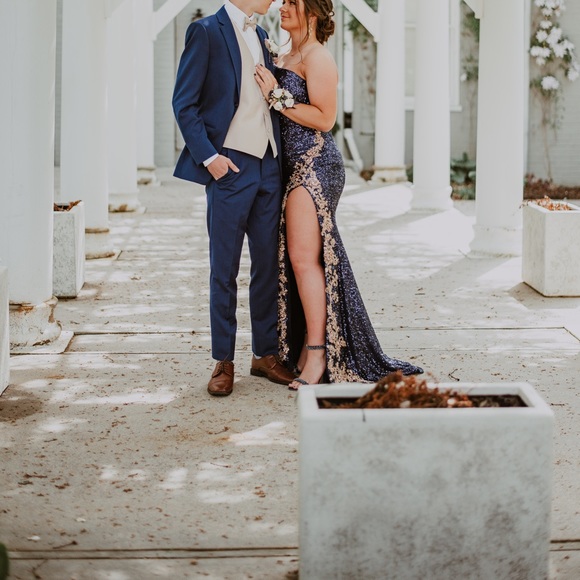 Beautiful Navy and Rose gold prom dress. Only worn for 3 hours . No alterations - Picture 5 of 5